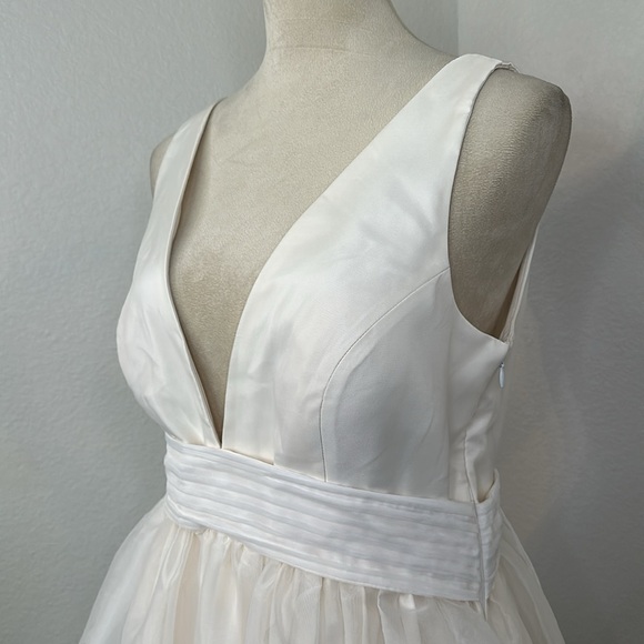 SACHIN & BABI BHLDN Carmina bow-embellished gathered NWOT SIZE 10, 8, & 4 - Picture 10 of 14